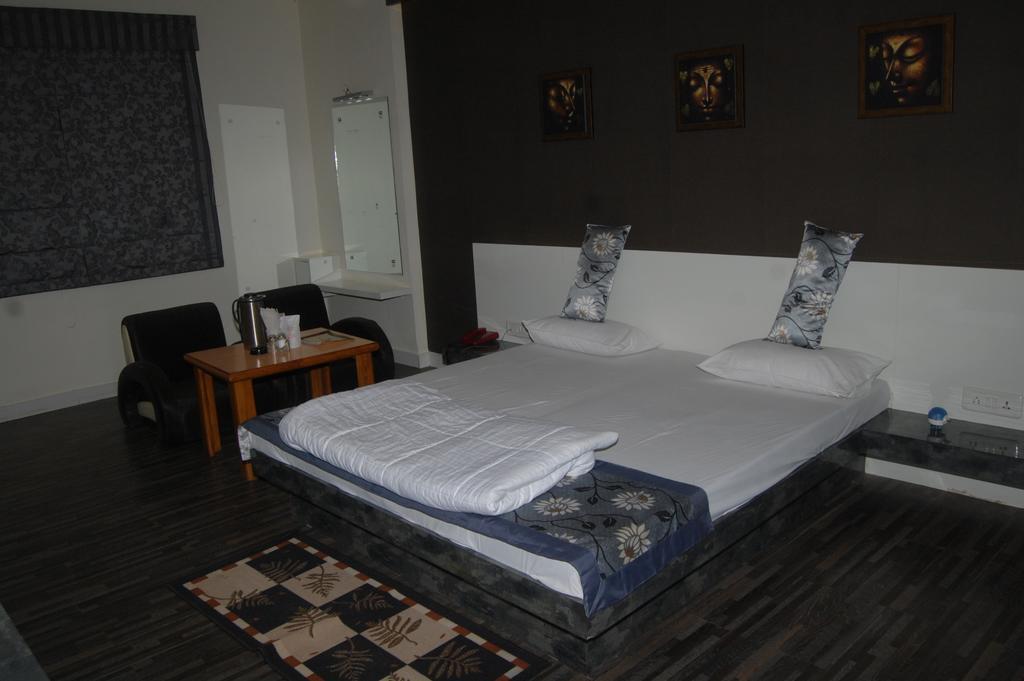 Hotel Sonchiraiya Shivpuri  Room photo